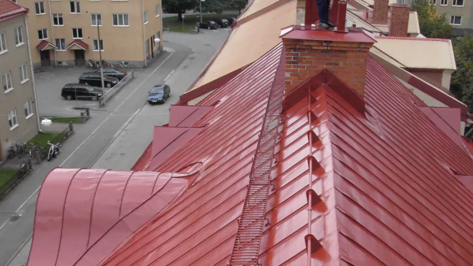 Tak og kledninger i metall
