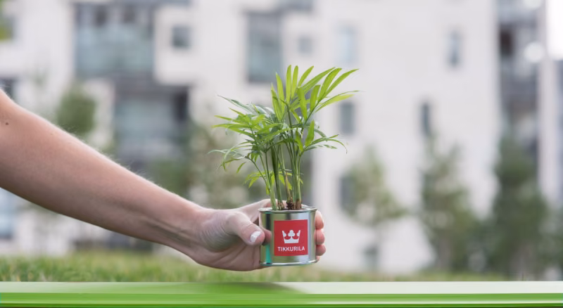 De fleste Tikkurila-produkter er uten løsemidler og har et bredt fargespekter.